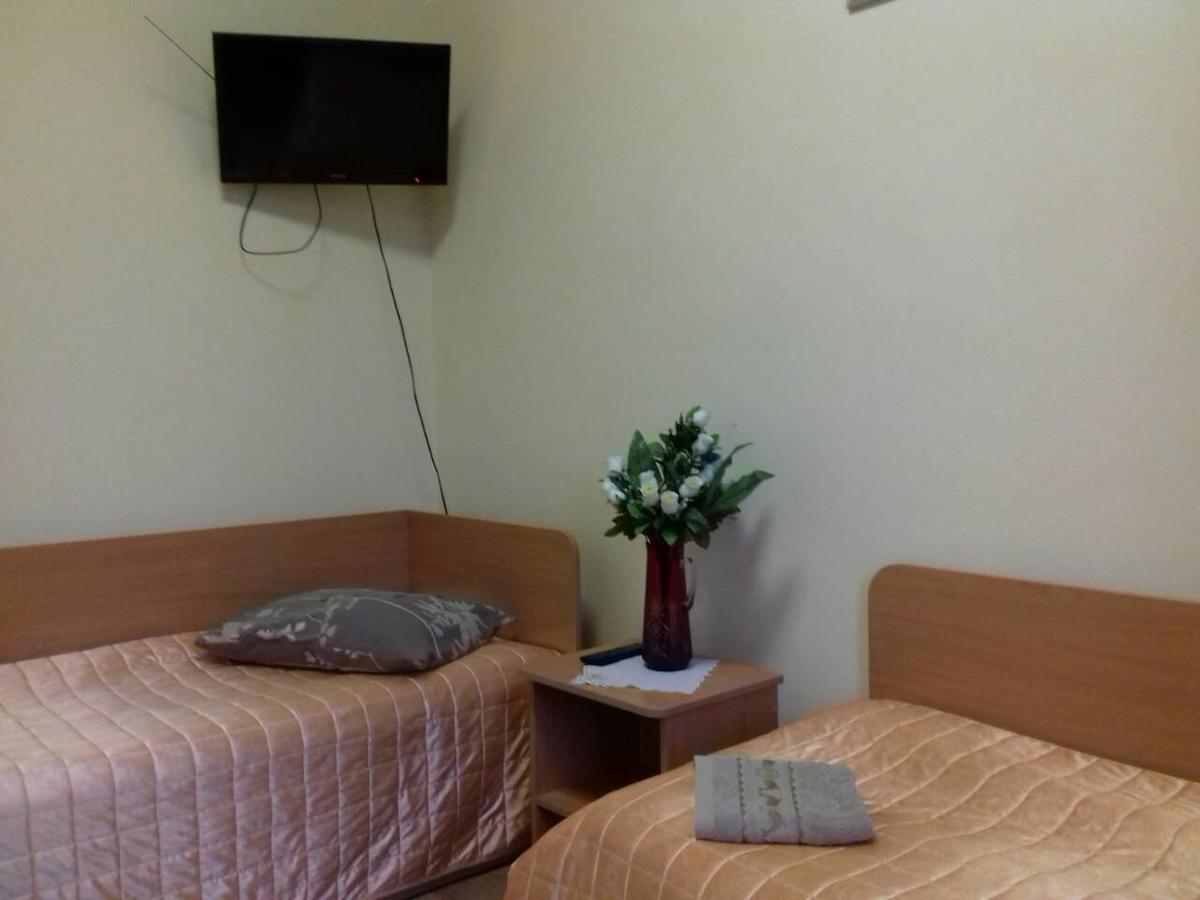 Hotel As 1 Uzhhorod Exterior photo